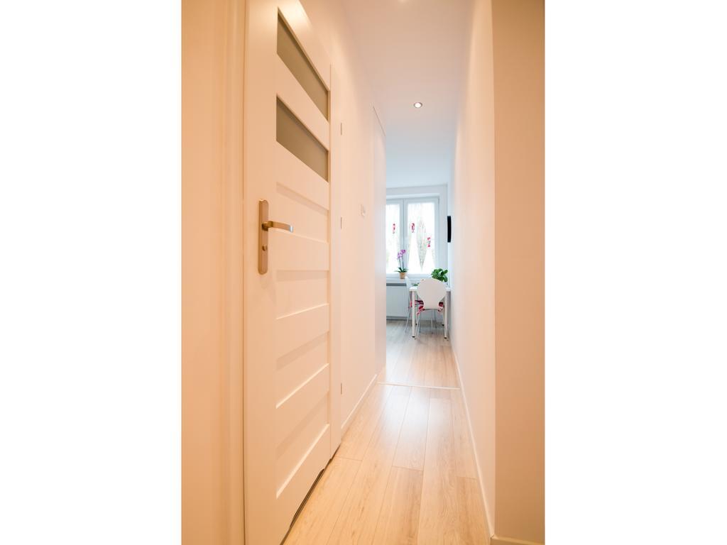 Apartament Swietojanska Гданск Стая снимка