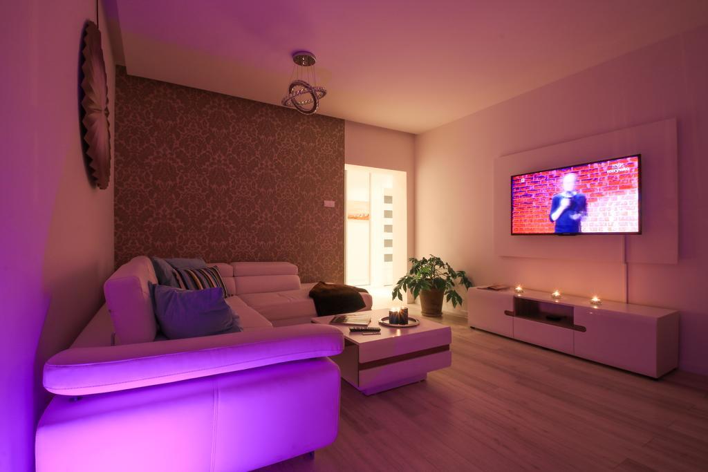 Apartament Swietojanska Гданск Стая снимка